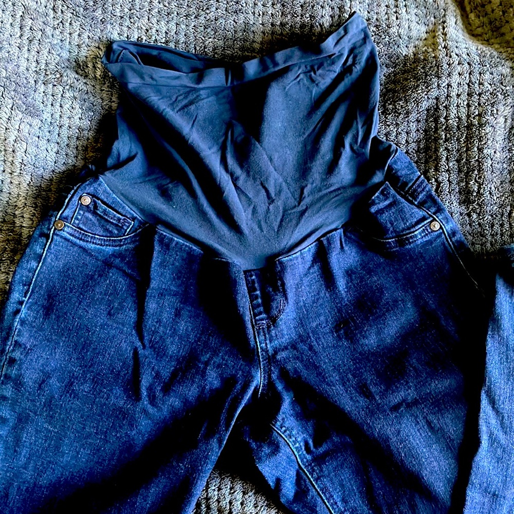 Size XL women’s maternity jeans